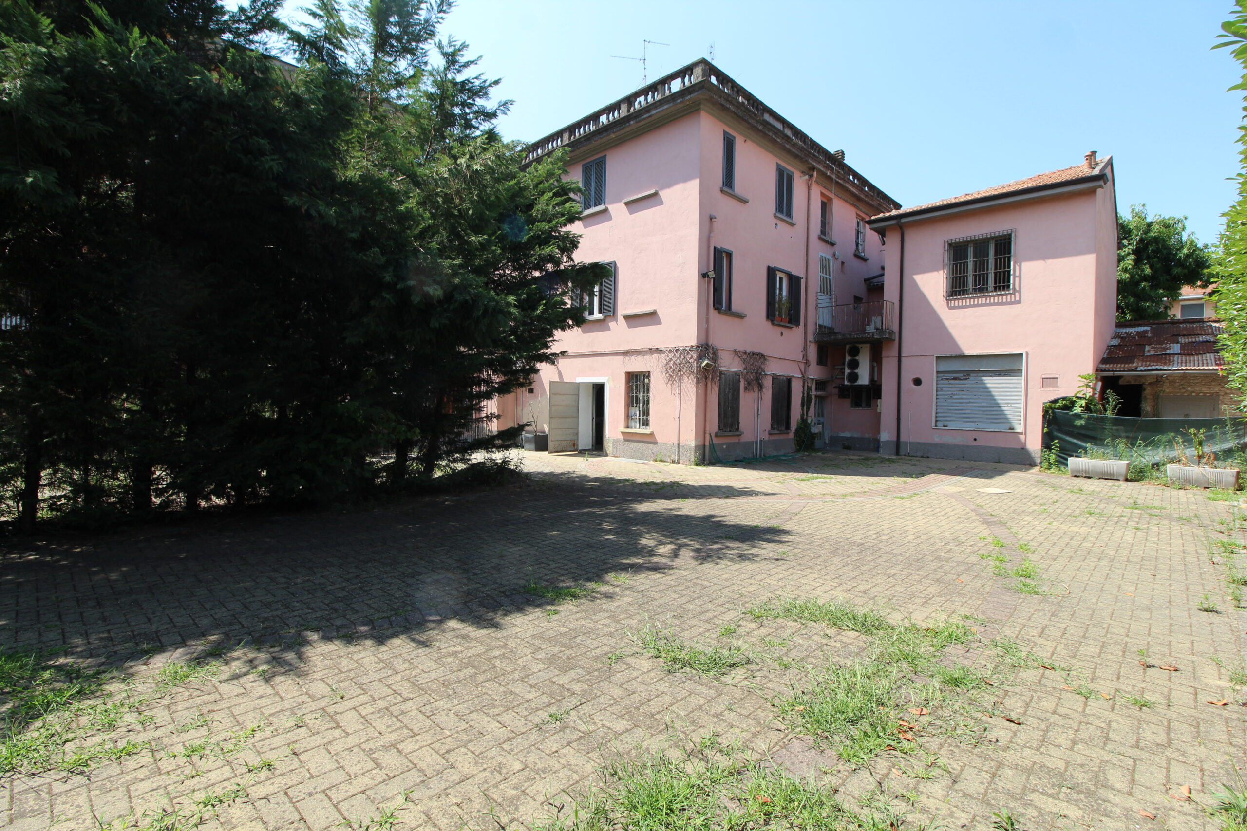 Locale commerciale in Affitto Sant’Angelo Lodigiano, Via Giuseppe Mazzini 27