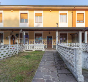Villa a schiera via Giuseppe Parini 13, San Giuliano Milanese
