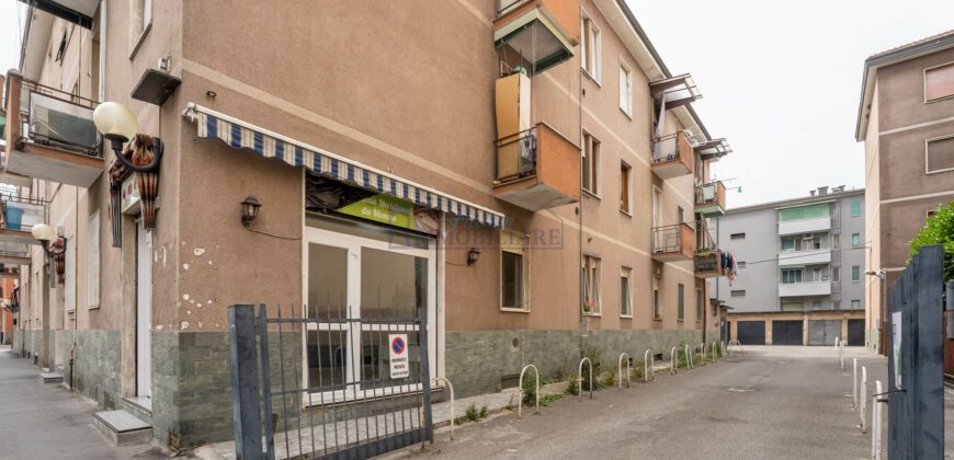 Locale commerciale in Vendita San Giuliano Milanese Via A. Manzoni (Rif. IFR02)