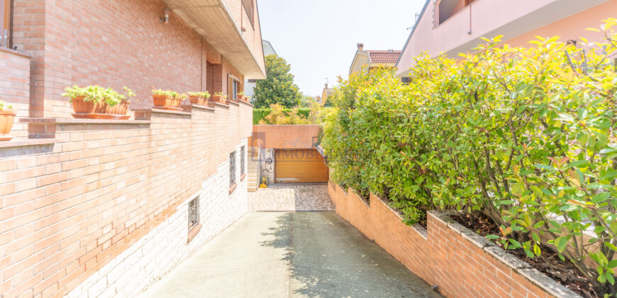 Villa unifamiliare via Tito Speri 15, Sesto Ulteriano, San Giuliano Milanese (Rif. IFV98)