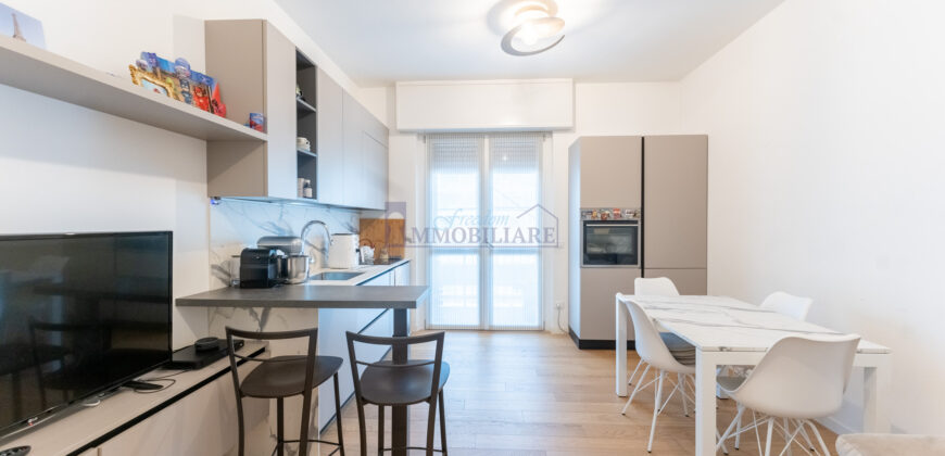 Trilocale con due balconi, Piazza Napoli- Milano (Rif. IFM130)