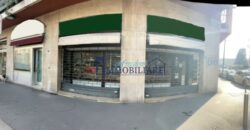 Locale commerciale, in Affitto, Milano Gambara, Piazza Domenico Ghirlandaio (Rif. IFM135)