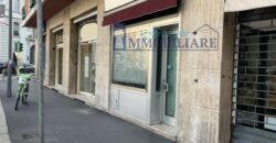 Locale commerciale, in Affitto, Milano Gambara, Piazza Domenico Ghirlandaio (Rif. IFM135)