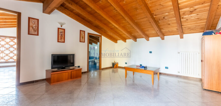 Villa bifamiliare via Roma 36, Centro, Mediglia (Rif. IFV130)