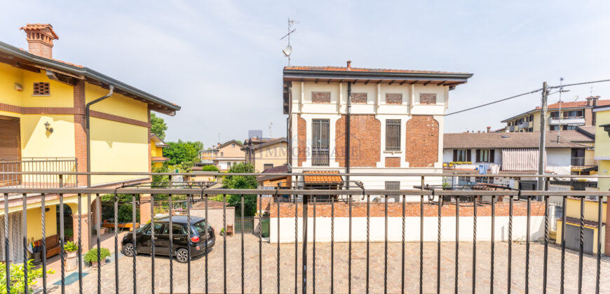 Villa bifamiliare via Roma 36, Centro, Mediglia (Rif. IFV130)