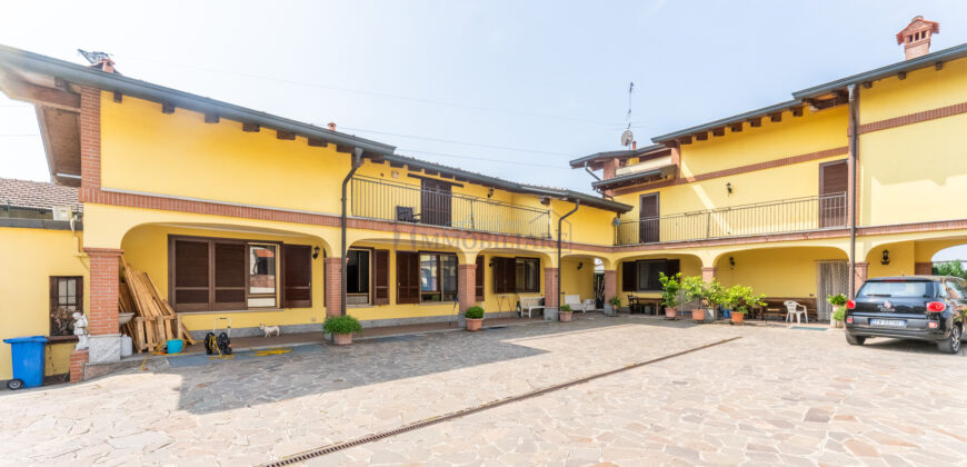 Villa bifamiliare via Roma 36, Centro, Mediglia (Rif. IFV130)