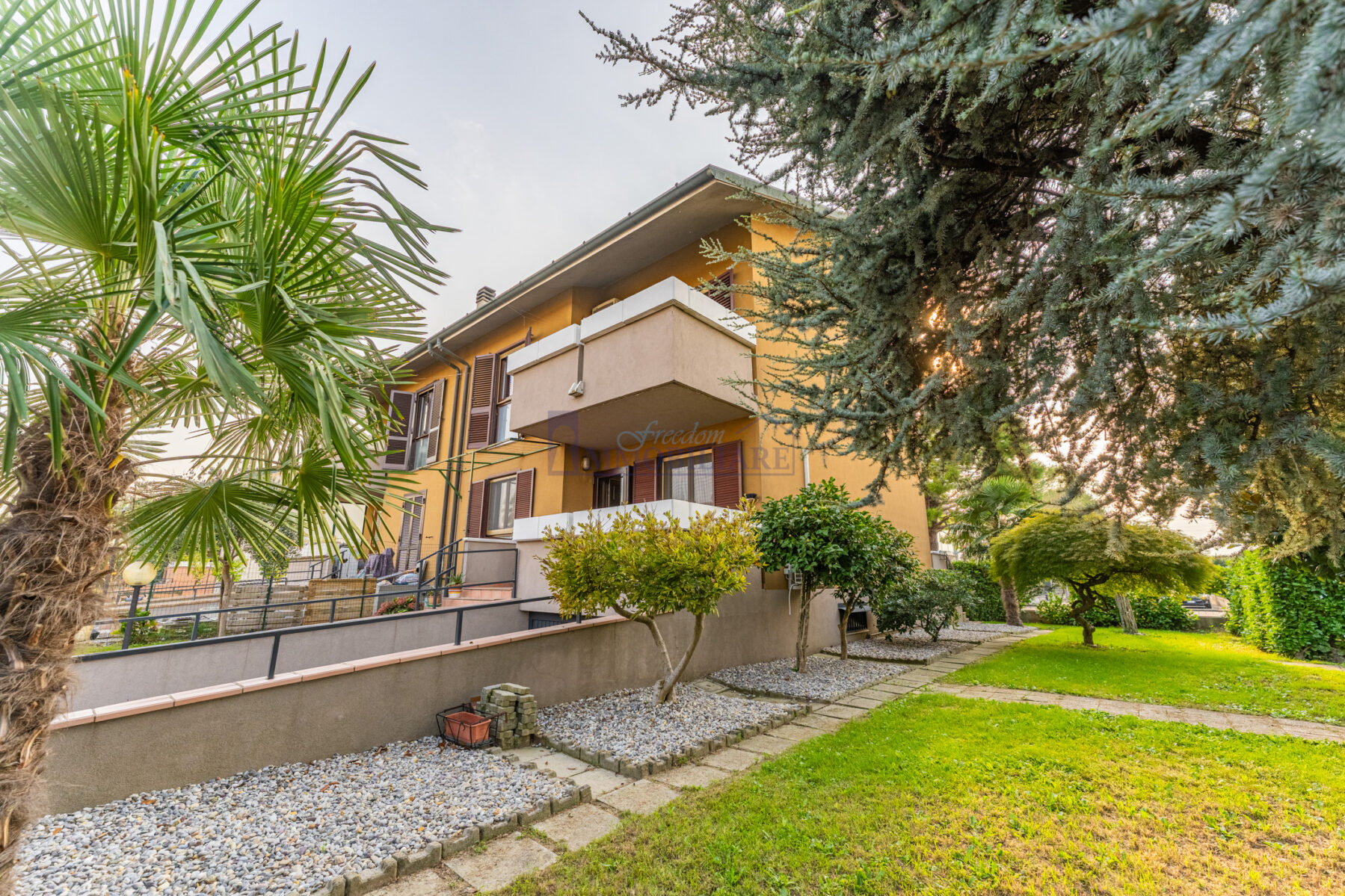 Villa Bifamiliare Via Piemonte n.28 Vizzolo Predabissi (Rif. IFN70)