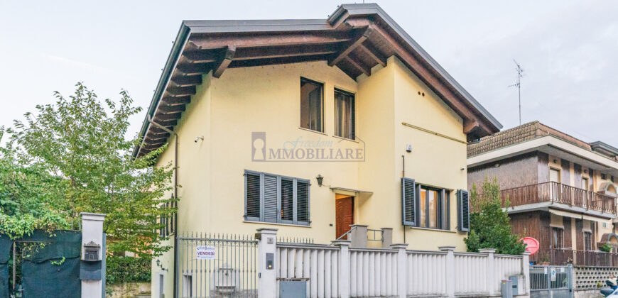 Villa unifamiliare via Giuseppe Mazzini 5, Laghetto, San Giuliano Milanese (rif. IFD168)