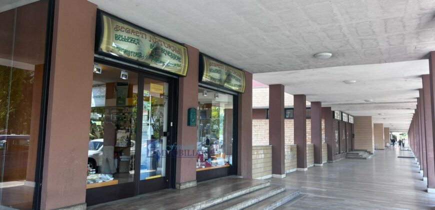 Negozio Via Gramsci n.30 San Donato Milanese (Rif. SDIFR1)