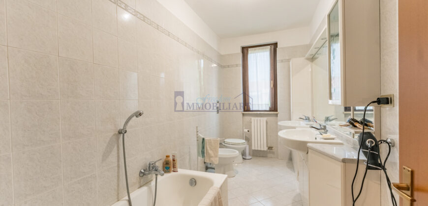 Quadrilocale via Giuseppe Ungaretti 4, Bettola, Peschiera Borromeo (Rif. SGM-19)