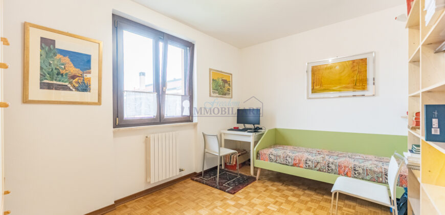 Quadrilocale via Giuseppe Ungaretti 4, Bettola, Peschiera Borromeo (Rif. SGM-19)