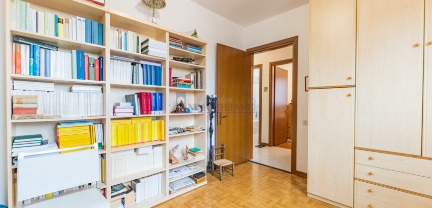 Quadrilocale via Giuseppe Ungaretti 4, Bettola, Peschiera Borromeo (Rif. SGM-19)