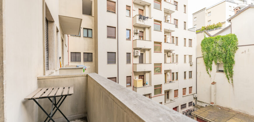 Bilocale via Torino 66, Carrobbio, Milano (Rif. IFM179)