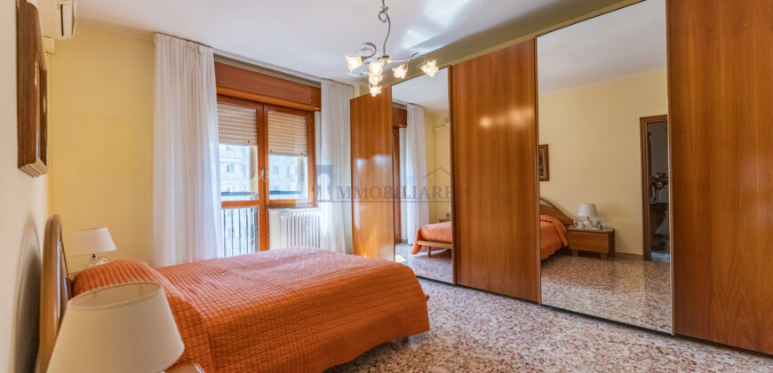 Trilocale via Francesco Baracca 8, Centro, San Giuliano Milanese (Rif. SGM30)