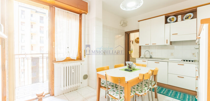 Trilocale via Francesco Baracca 8, Centro, San Giuliano Milanese (Rif. SGM30)
