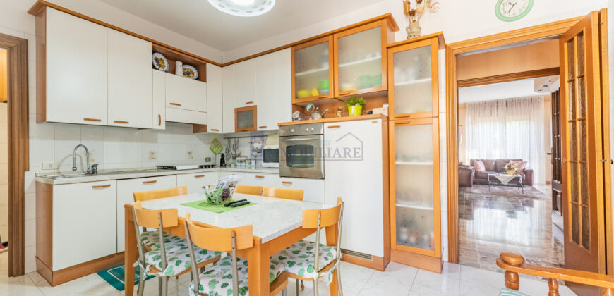 Trilocale via Francesco Baracca 8, Centro, San Giuliano Milanese (Rif. SGM30)
