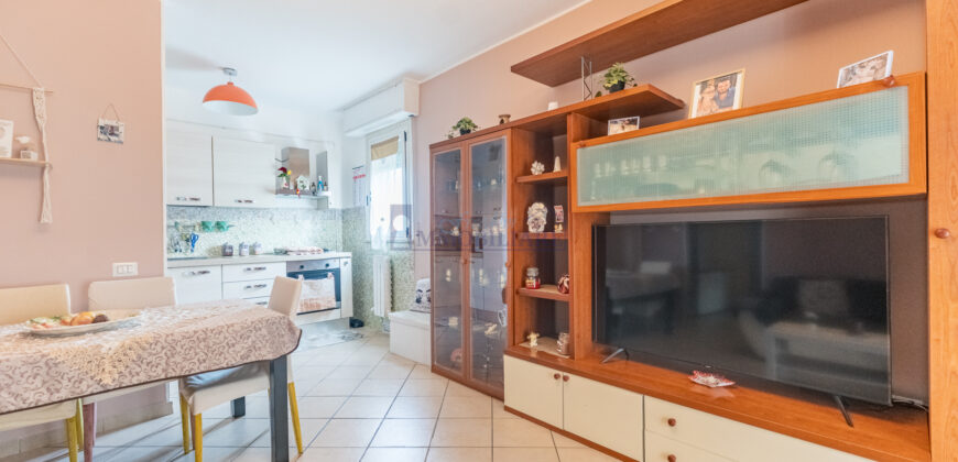 Trilocale via Toscana 4, Melegnano (Rif. SGM29)