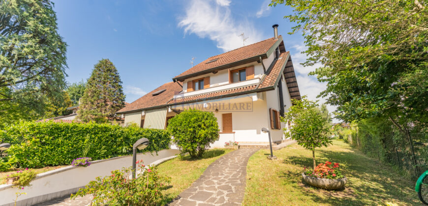 Villa Bifamiliare Via G. Di Vittorio n.15 Dresano (Rif. SDIFN91)