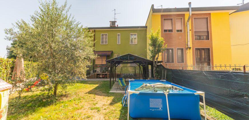 Trilocale via Monte Bianco 19, Centro, San Giuliano Milanese (Rif. SGM35)