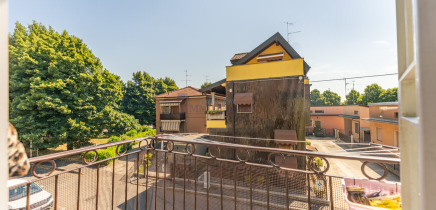 Trilocale via Monte Bianco 19, Centro, San Giuliano Milanese (Rif. SGM35)