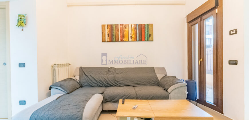 Bilocale via Giacomo Matteotti 26, Centro, San Giuliano Milanese (SGM37)