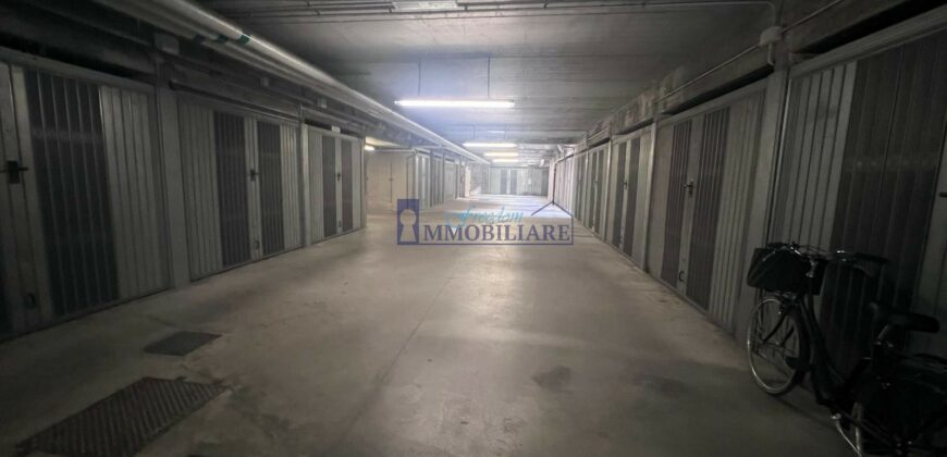 Box doppio San Donato Milanese Via Parigi (Rif. SDIFN95)