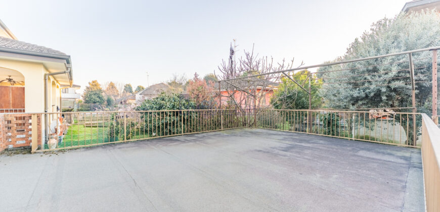 Trilocale via Toscana 10, Sesto Ulteriano, San Giuliano Milanese (Rif. SGM42)