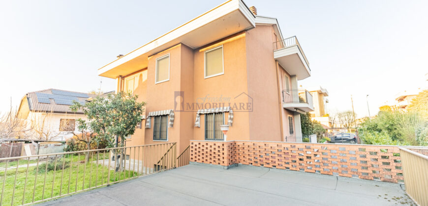 Trilocale via Toscana 10, Sesto Ulteriano, San Giuliano Milanese (Rif. SGM42)
