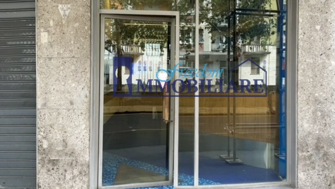 Locale in affitto in via Lorenteggio, 43 Lorenteggio – Giambellino, Milano (Rif. IFM189)