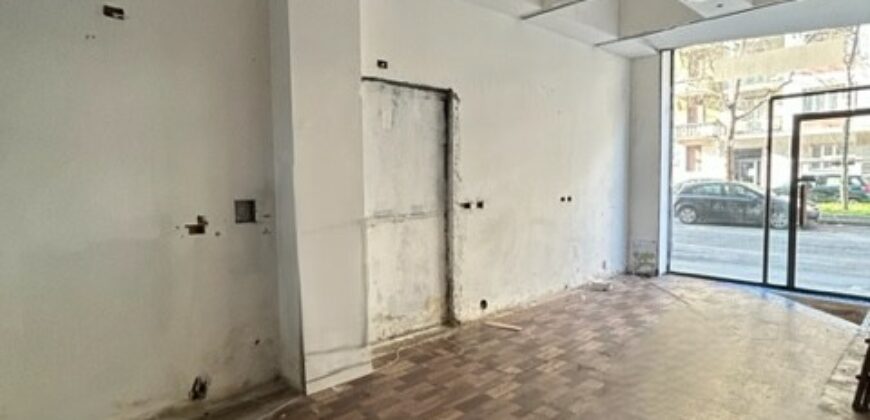 Locale in affitto in via Lorenteggio, 43 Lorenteggio – Giambellino, Milano (Rif. IFM189)
