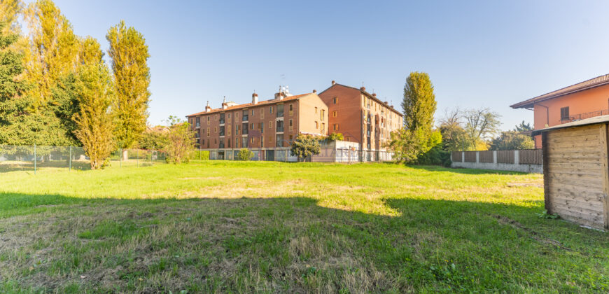 Plurifamiliare con terreno e potenziale di trasformazione (Rif. SGM52)