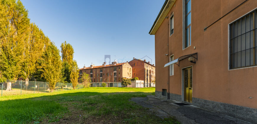 Plurifamiliare con terreno e potenziale di trasformazione (Rif. SGM52)