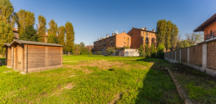 Plurifamiliare con terreno e potenziale di trasformazione (Rif. SGM52)