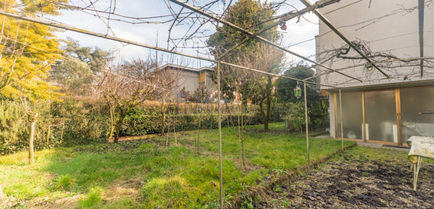 Villa bifamiliare Via Primavera n.7 San Donato Milanese (Rif. SDIFN98)