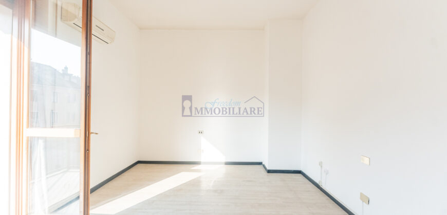 Bilocale via Molino delle Armi 7, Ticinese, Milano (Rif. IFM 201)