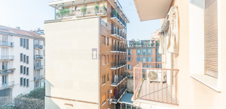 Bilocale via Molino delle Armi 7, Ticinese, Milano (Rif. IFM 201)