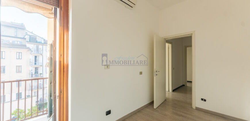 Bilocale via Molino delle Armi 7, Ticinese, Milano (Rif. IFM 201)