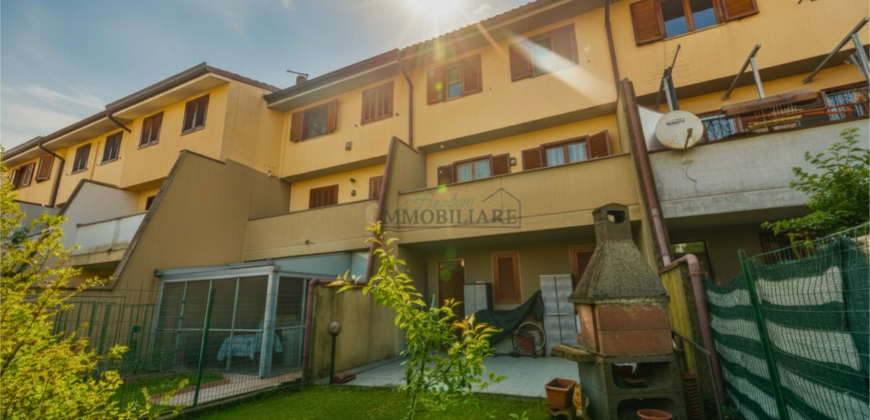 Villa a schiera via Ludovico Perini 33, Centro, Carpiano (Rif. SGM82)