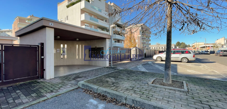 Trilocale via Friuli 4, Sesto Ulteriano, San Giuliano Milanese (Rif. SGM81)