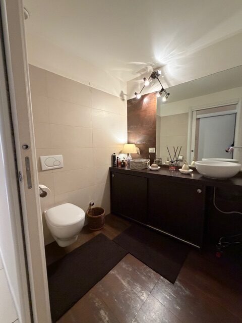 Attività di centro estetico-Porta Romana, Cadore, Montenero Via Comelico, 18 (Rif. IFM204)