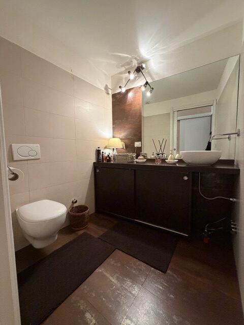 Attività di centro estetico-Porta Romana, Cadore, Montenero Via Comelico, 18 (Rif. IFM204)