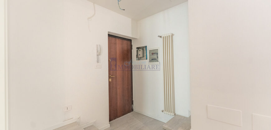 Bilocale recentemente e completamente  via delle Primule 4, Lorenteggio, Milano (Rif. IFM214)
