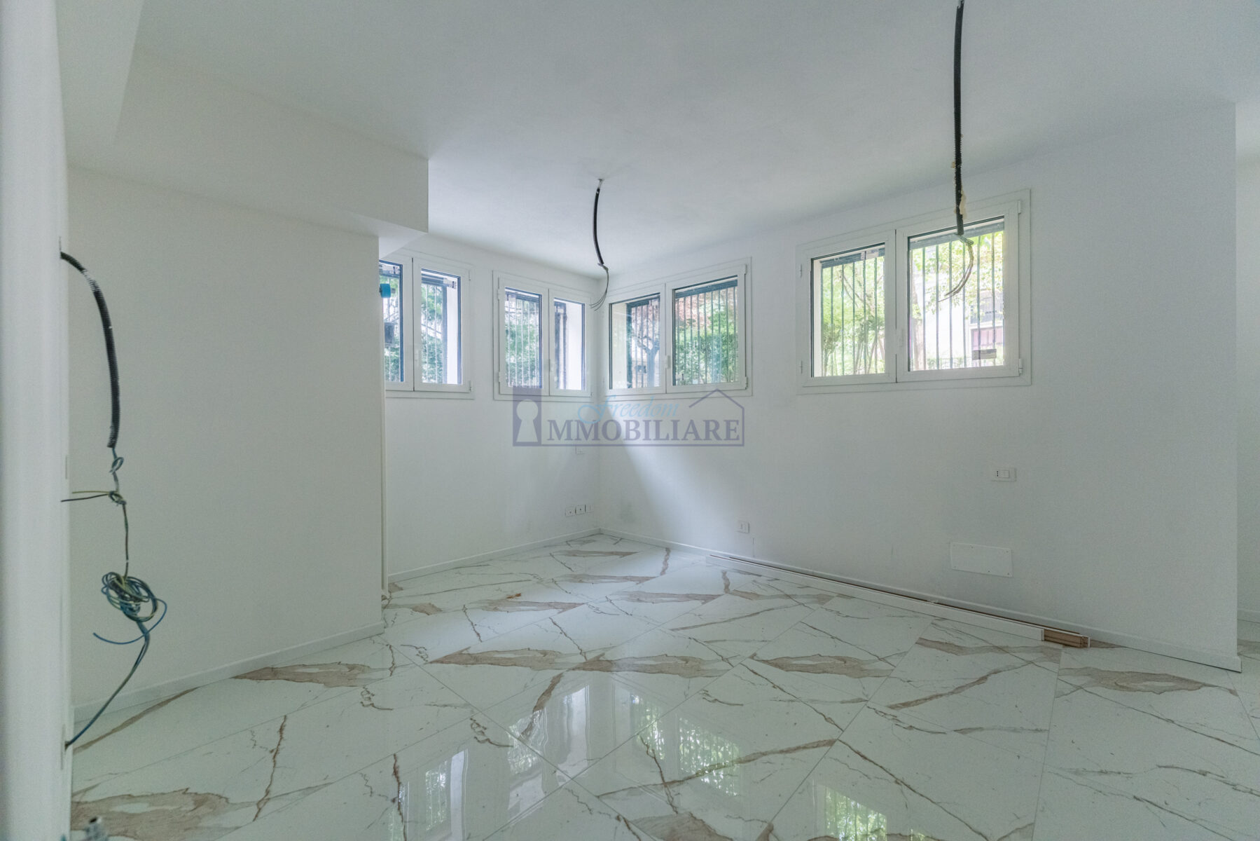 Monolocale completamente ristrutturato via delle Primule 4, Lorenteggio, Milano (Rif. IFM213)
