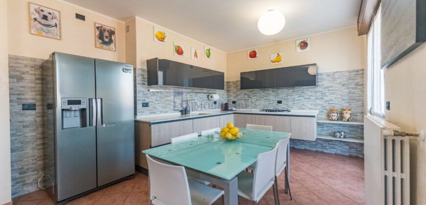 Appartamento via Gioacchino Rossini 5, Laghetto, San Giuliano Milanese (Rif. SGM92)