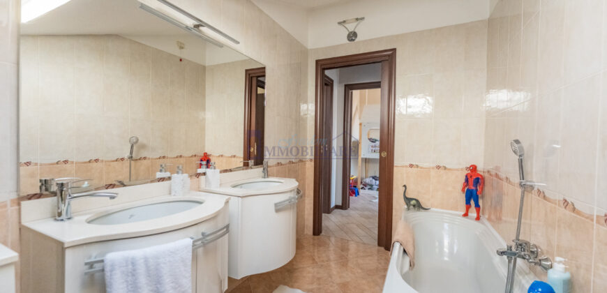 Trilocale via Giosuè Carducci 1, Laghetto, San Giuliano Milanese (Rif. SGM94)